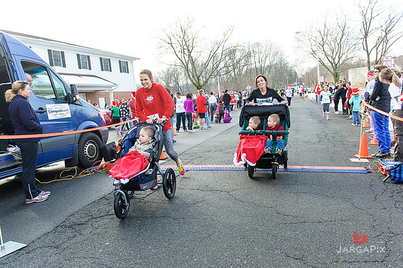 SuperSanta_5k_Slideshow-057