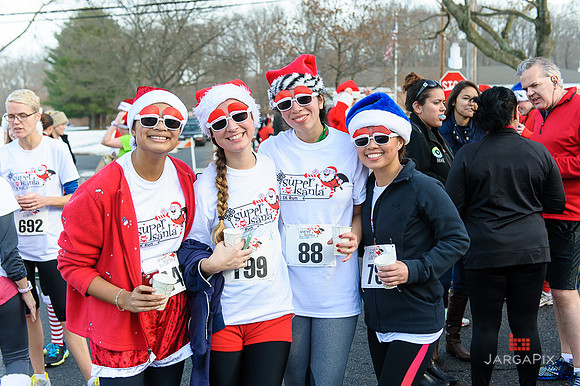 SuperSanta_5k_Slideshow-070