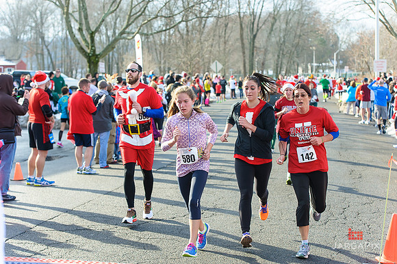 SuperSanta_5k_Slideshow-047