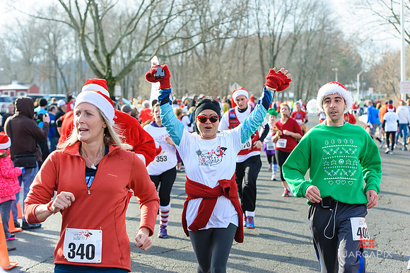 SuperSanta_5k_Slideshow-048