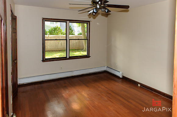 Mike Akkus - BetterHomes - 326 Boulevard, New Milford NJ