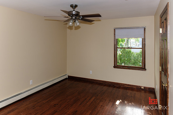 Mike Akkus - BetterHomes - 326 Boulevard, New Milford NJ