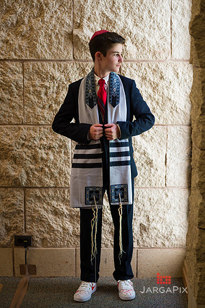 Sydney_Matthew_BnaiMitzvah_Preview-033