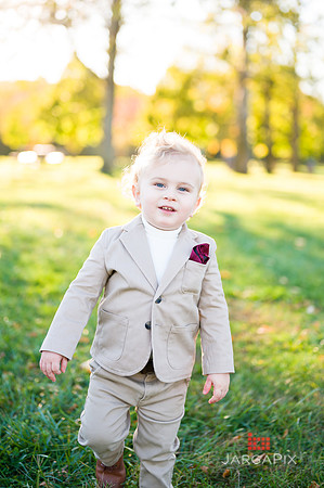 Kainatsky_Family_Session_Fall22_Preview-12