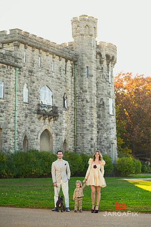 Kainatsky_Family_Session_Fall22_Preview-07