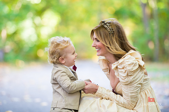 Kainatsky_Family_Session_Fall22_Preview-04