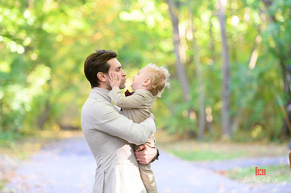 Kainatsky_Family_Session_Fall_2022_Preview-035