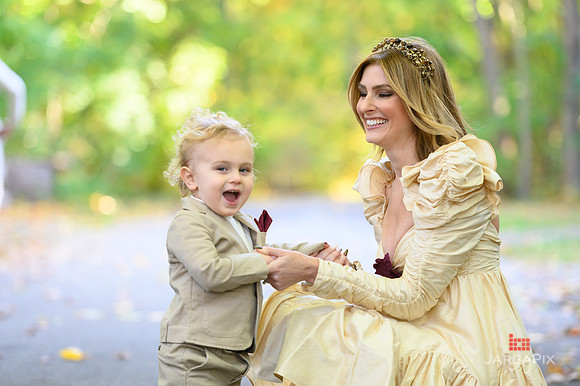 Kainatsky_Family_Session_Fall_2022_Preview-062