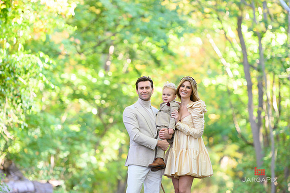 Kainatsky_Family_Session_Fall_2022_Preview-023