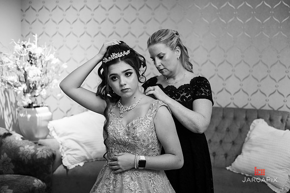 Julia's_Sweet16_Preview-04