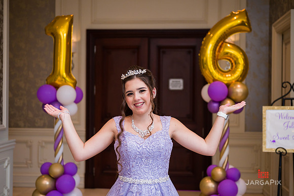 Julia's_Sweet16_Preview-18