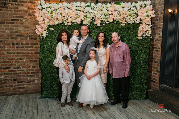 Isabella_Communion_Slideshow-15