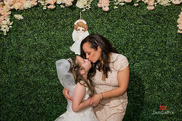 Isabella_Communion_Slideshow-22