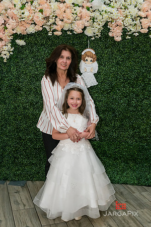 Isabella_Communion_Slideshow-27