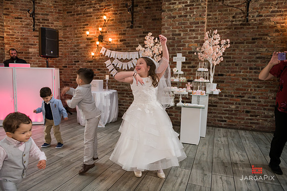 Isabella_Communion_Slideshow-43
