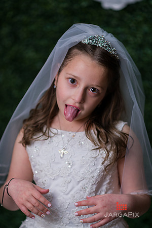 Isabella_Communion_Slideshow-08