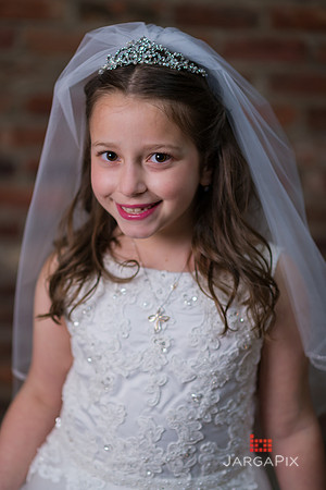 Isabella_Communion_Slideshow-06