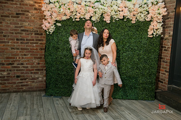 Isabella_Communion_Slideshow-12