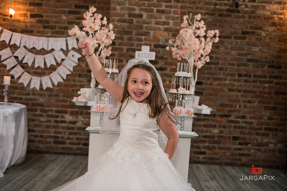 Isabella_Communion_Slideshow-38