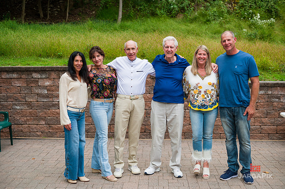 Resnick_Family_Fall2022-021