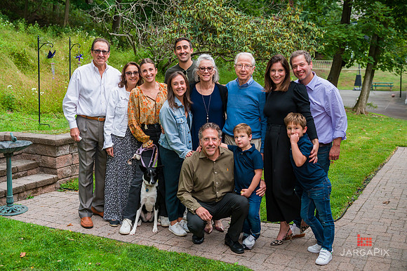 Resnick_Family_Fall2022-038