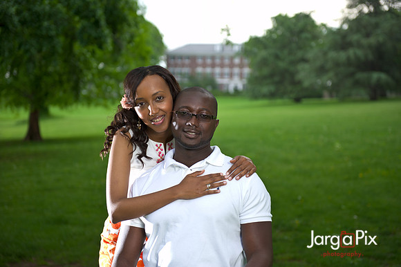 Huda_Patrick_Engagment_Session-050