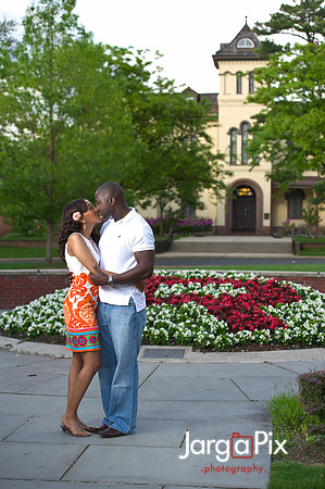 Huda_Patrick_Engagment_Session-300