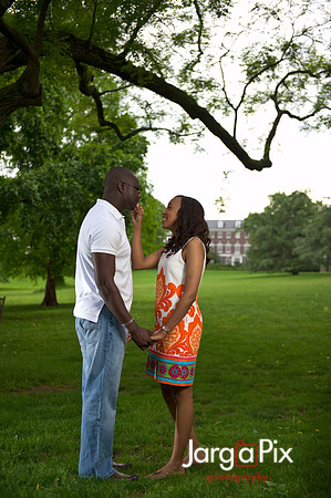 Huda_Patrick_Engagment_Session-040