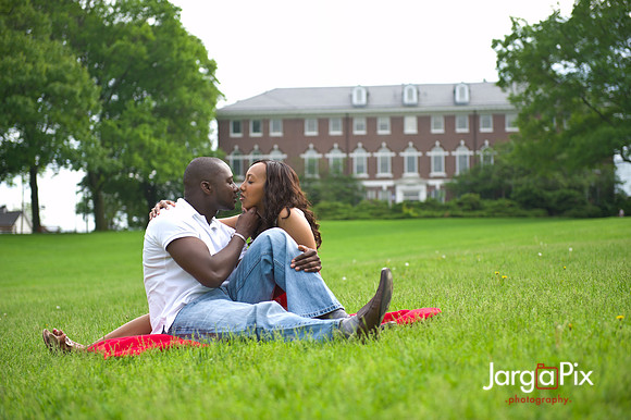 Huda_Patrick_Engagment_Session-123