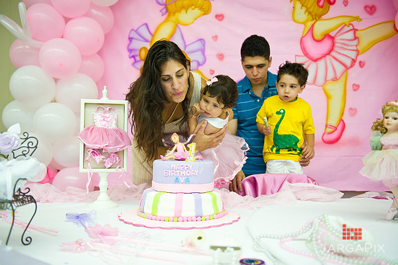 Ava_Adriel_Birthday_2011-373