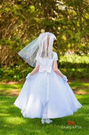 Emma_Communion_Preview-22