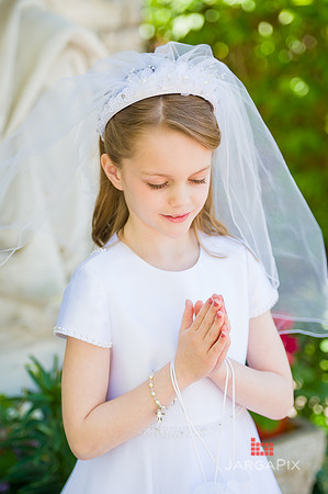 Emma_Communion_Preview-16