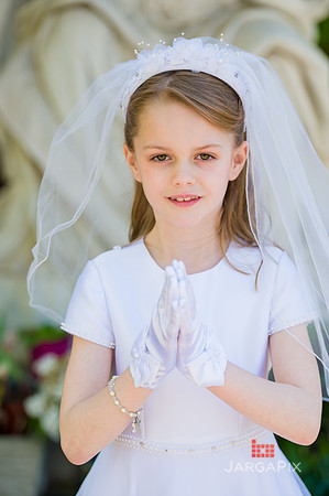Emma_Communion_Preview-21