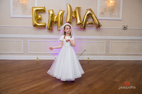 Emma_Communion_Preview-37