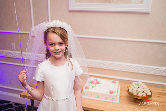 Emma_Communion_Preview-68