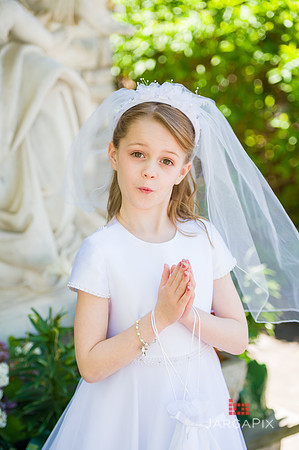 Emma_Communion_Preview-18