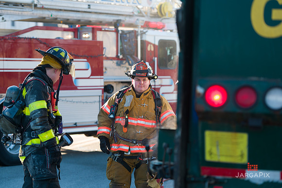 FLFD_Maple_Fern_Car_Fire_12-20-2021-005