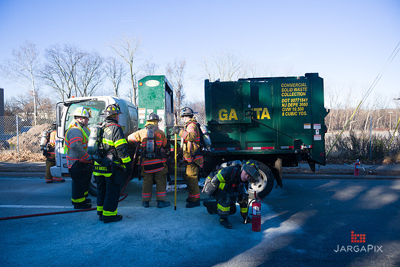 FLFD_Maple_Fern_Car_Fire_12-20-2021-009