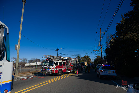 FLFD_Maple_Fern_Car_Fire_12-20-2021-012