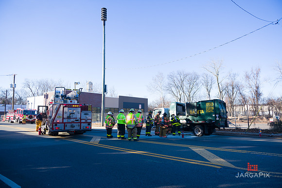 FLFD_Maple_Fern_Car_Fire_12-20-2021-001