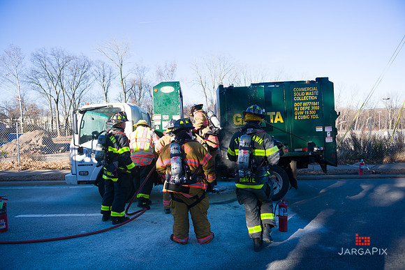 FLFD_Maple_Fern_Car_Fire_12-20-2021-008