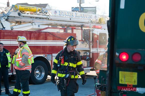 FLFD_Maple_Fern_Car_Fire_12-20-2021-004