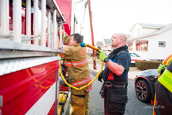 FLFD_Car_Fire_2-10-2023-040