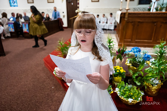 Lily_M_Communion-002