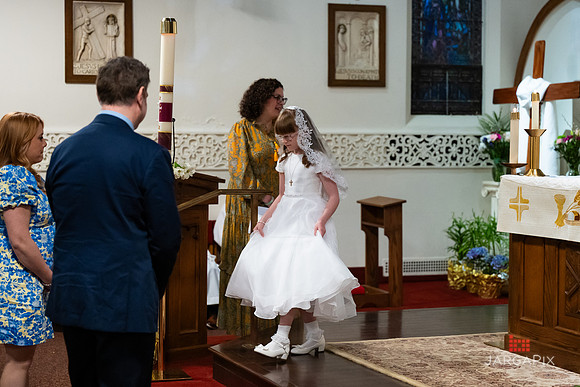 Lily_M_Communion-092