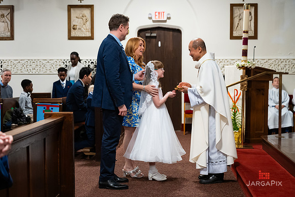 Lily_M_Communion-109