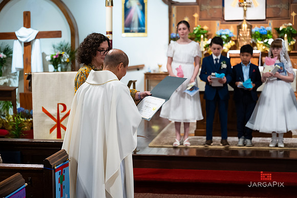 Lily_M_Communion-165