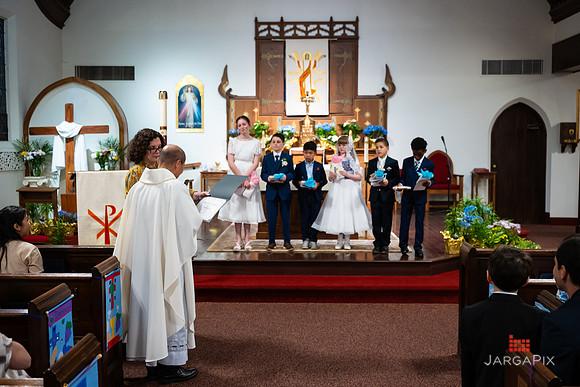 Lily_M_Communion-166