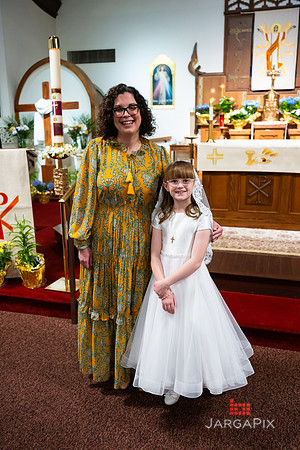 Lily_M_Communion-182