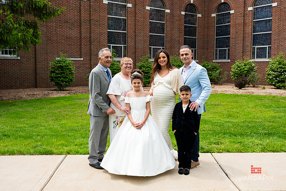 Adriana_D_Holy_Communion-004